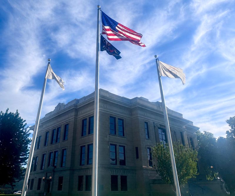 250 Flag courthouse